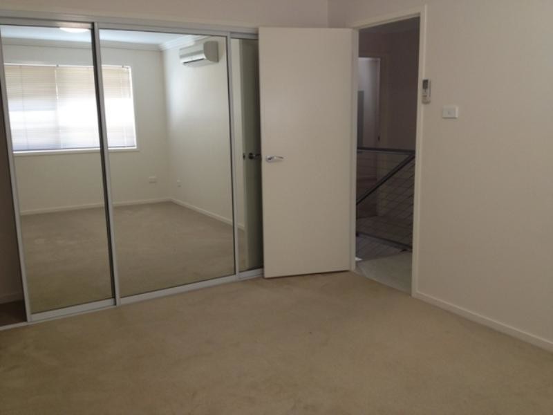 9/93-95 Pennycuick Street, West Rockhampton QLD 4700